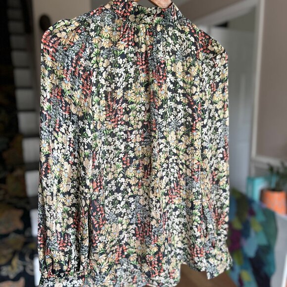 H&M Floral Long Sleeved High Neck Lightweight Blouse Navy Multi Womens Size XS - Picture 12 of 12